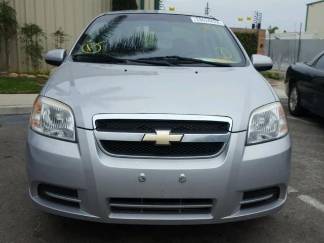 KL1TD5DE0AB114596 - 2010 CHEVROLET AVEO LS SILVER photo 9