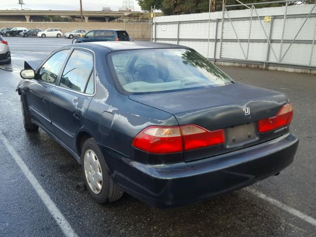 1HGCG5646WA209361 - 1998 HONDA ACCORD LX GREEN photo 3