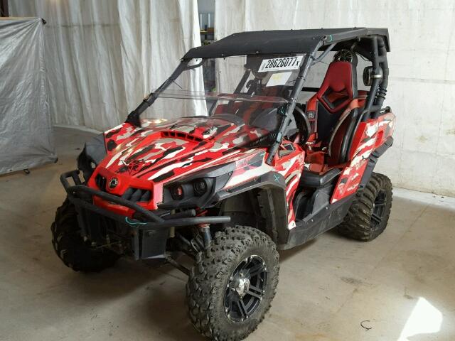 3JBKKHP14BJ000829 - 2011 CAN-AM COMMANDER RED photo 2