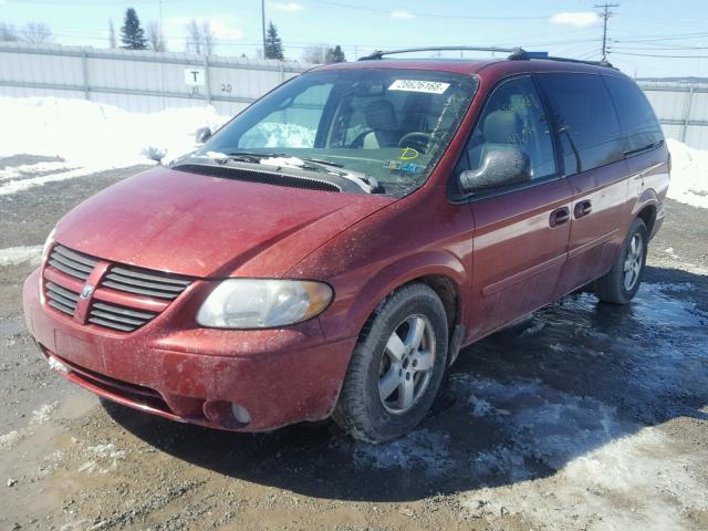 2D4GP44L65R453626 - 2005 DODGE GRAND CARA RED photo 2