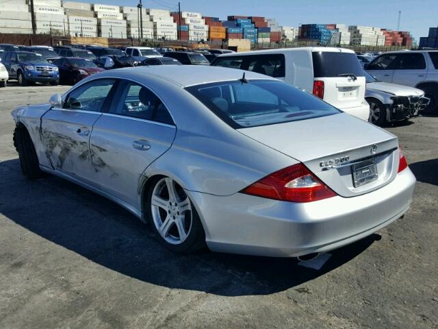 WDDDJ75X26A018196 - 2006 MERCEDES-BENZ CLS 500C SILVER photo 3