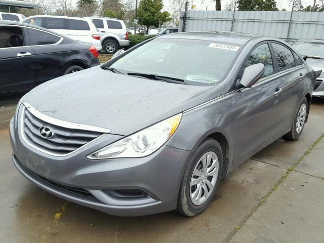 5NPEB4AC9DH594192 - 2013 HYUNDAI SONATA GLS GRAY photo 2