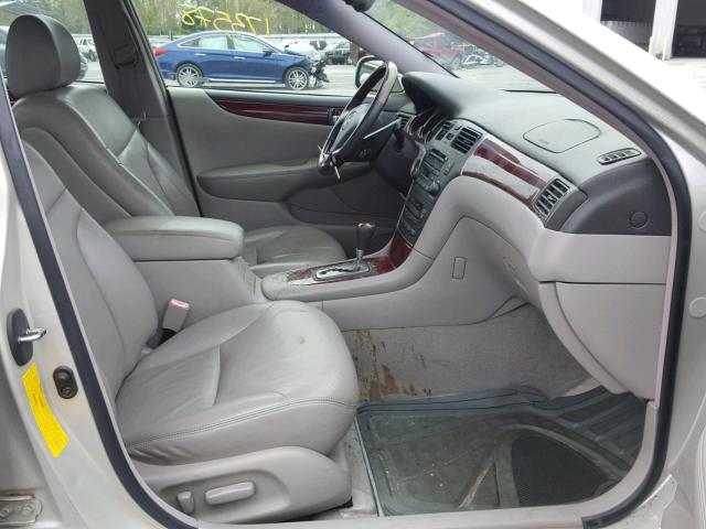 JTHBF30G736009395 - 2003 LEXUS ES 300 SILVER photo 5