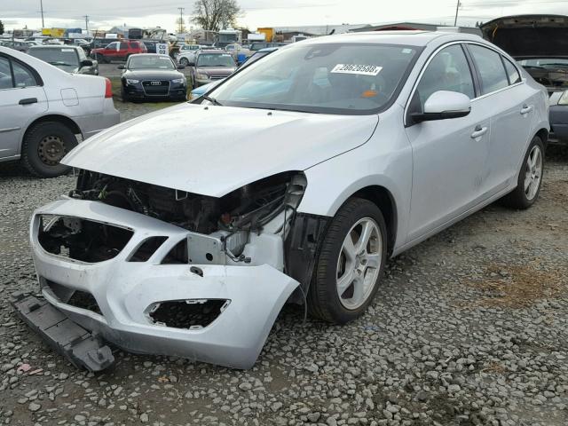 YV1622FS0C2050182 - 2012 VOLVO S60 T5 SILVER photo 2