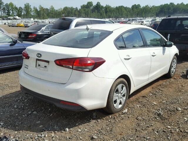 3KPFL4A71HE016571 - 2017 KIA FORTE LX WHITE photo 4