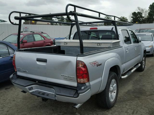 5TEKU72N77Z421240 - 2007 TOYOTA TACOMA DOU SILVER photo 4