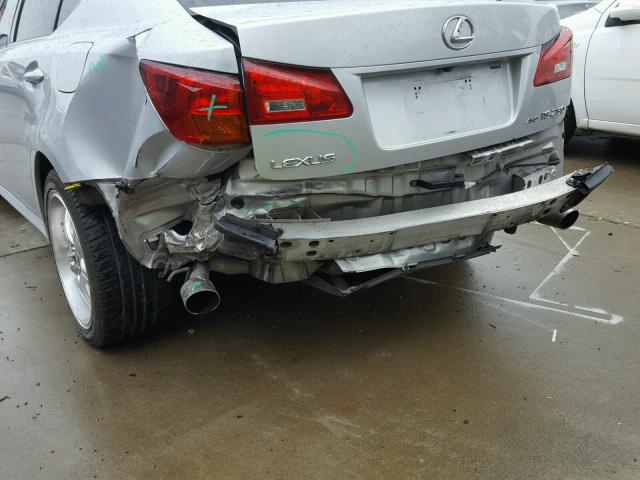 JTHCK262065004023 - 2006 LEXUS IS 250 SILVER photo 9