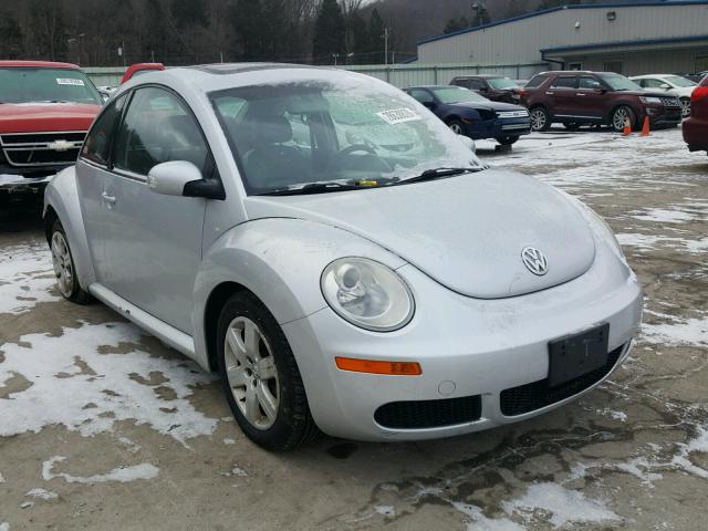 3VWRW31C57M505858 - 2007 VOLKSWAGEN NEW BEETLE 银色 照片 1