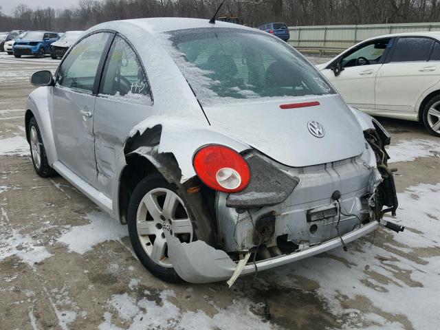 3VWRW31C57M505858 - 2007 VOLKSWAGEN NEW BEETLE 银色 照片 3