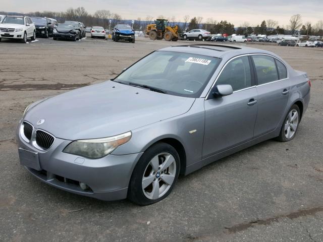 WBANF73516CU19970 - 2006 BMW 530 XI GRAY photo 2