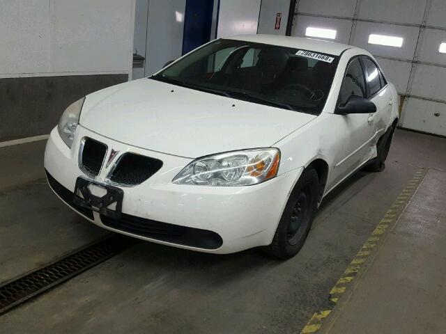 1G2ZF55B164244520 - 2006 PONTIAC G6 SE WHITE photo 2