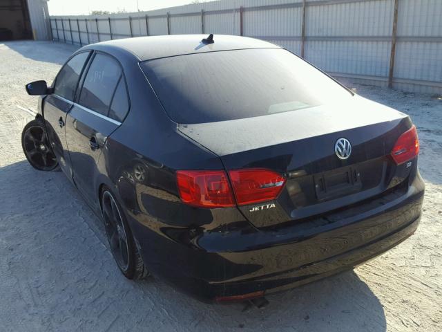 3VWD07AJ9EM444335 - 2014 VOLKSWAGEN JETTA SE BLACK photo 3