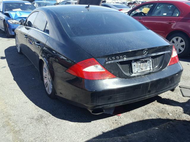 WDDDJ72X08A115906 - 2008 MERCEDES-BENZ CLS 550 BLACK photo 3