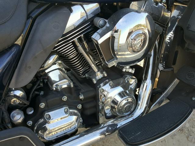 1HD1FC4148Y630493 - 2008 HARLEY-DAVIDSON FLHTCUI 蓝色 照片 7