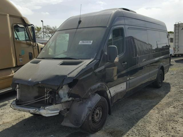 WDZPE8CC8D5764224 - 2013 MERCEDES-BENZ SPRINTER 2 SILVER photo 2