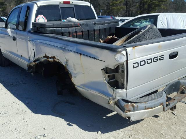 1B7GL32X82S533478 - 2002 DODGE DAKOTA SPO SILVER photo 9