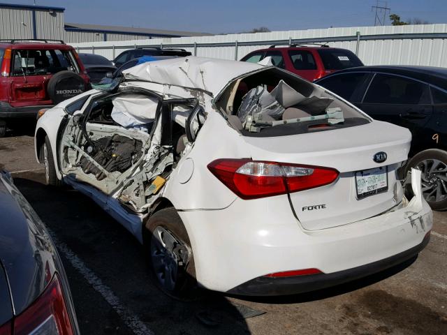 KNAFX4A67F5382424 - 2015 KIA FORTE LX WHITE photo 3