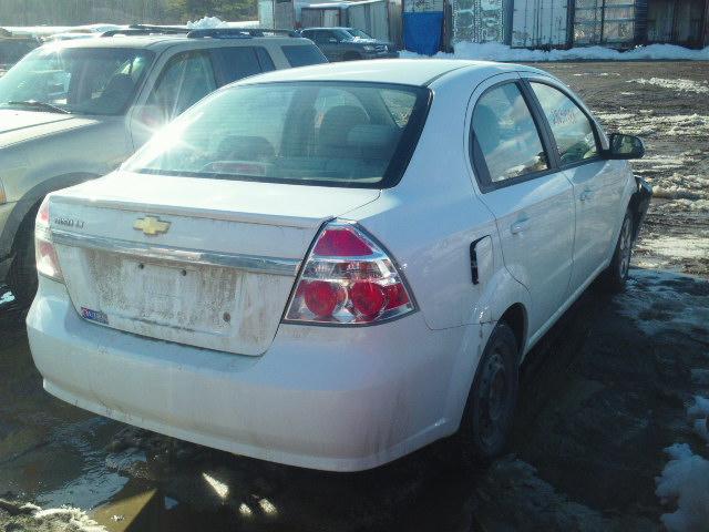 KL1TD5DE4BB242633 - 2011 CHEVROLET AVEO LS WHITE photo 4