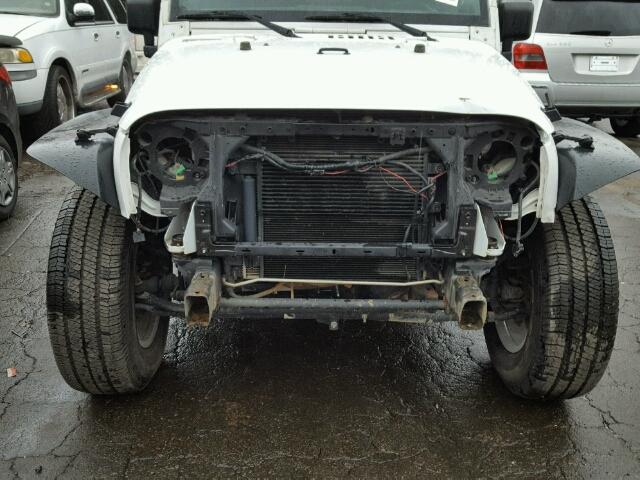 1C4AJWAG1EL155498 - 2014 JEEP WRANGLER S WHITE photo 9