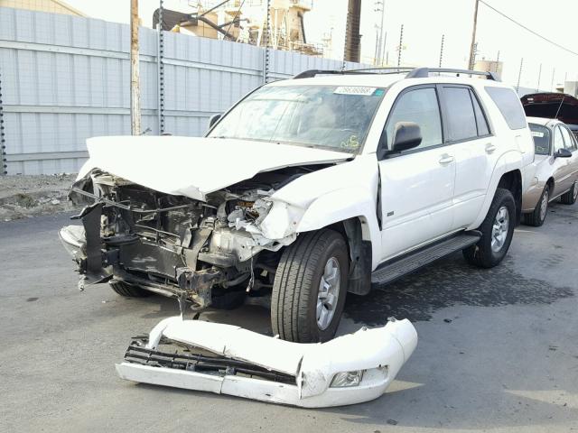 JTEZU14R758027386 - 2005 TOYOTA 4RUNNER SR WHITE photo 2