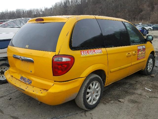 1A4GP45R46B528950 - 2006 CHRYSLER TOWN & COU YELLOW photo 4