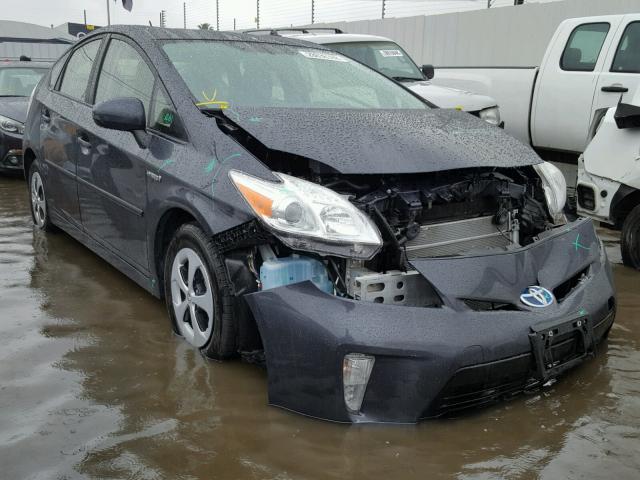 JTDKN3DU0E1747804 - 2014 TOYOTA PRIUS GRAY photo 1