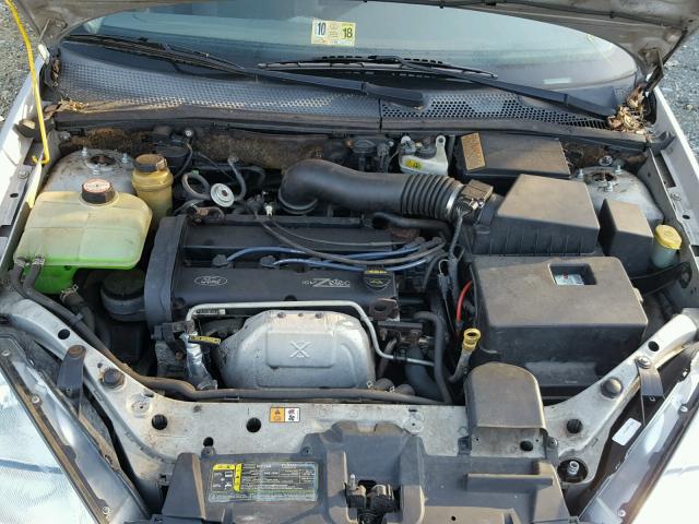 1FAFP36322W263914 - 2002 FORD FOCUS SE SILVER photo 7