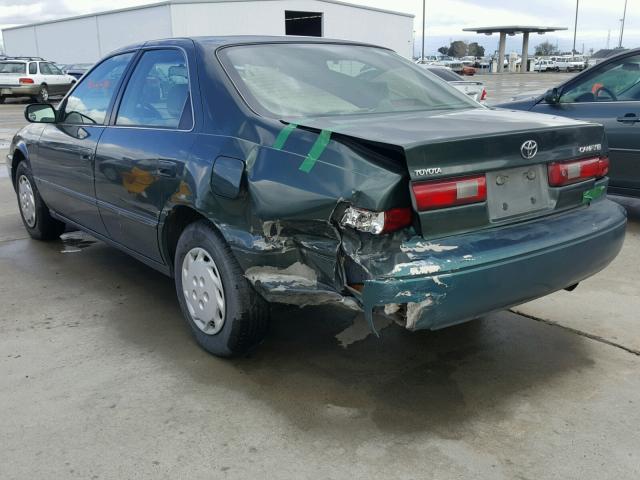 4T1BG22K6XU533905 - 1999 TOYOTA CAMRY CE GREEN photo 3