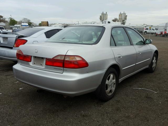 1HGCG6674WA257330 - 1998 HONDA ACCORD EX SILVER photo 4