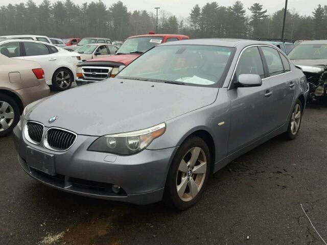 WBANF33547B999280 - 2007 BMW 525 XI GRAY photo 2