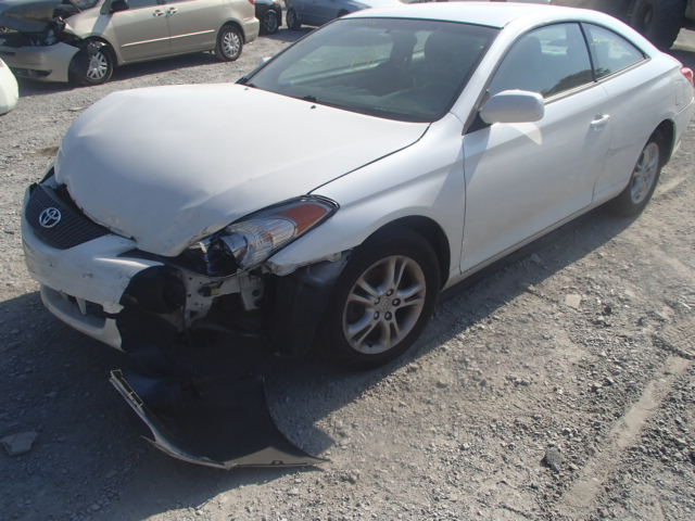 4T1CE38P25U515949 - 2005 TOYOTA CAMRY SOLA WHITE photo 2