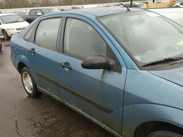 1FAFP33P81W315066 - 2001 FORD FOCUS LX BLUE photo 9