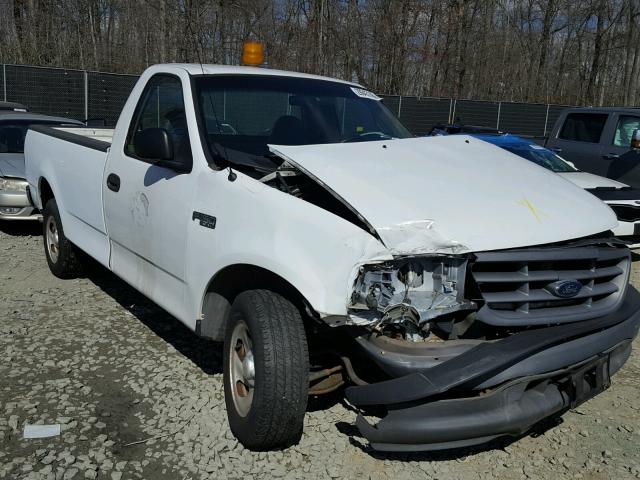 1FTRF17252NA88794 - 2002 FORD F150 WHITE photo 1