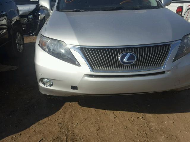 JTJBC1BA0C2428796 - 2012 LEXUS RX 450 SILVER photo 9