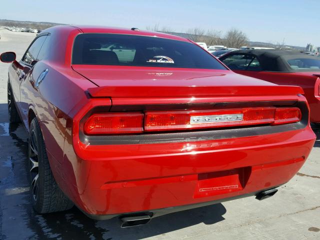 2C3CDYBT0DH665980 - 2013 DODGE CHALLENGER RED photo 3