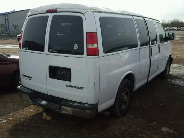 1GNFH15TX41115496 - 2004 CHEVROLET EXPRESS G1 WHITE photo 4