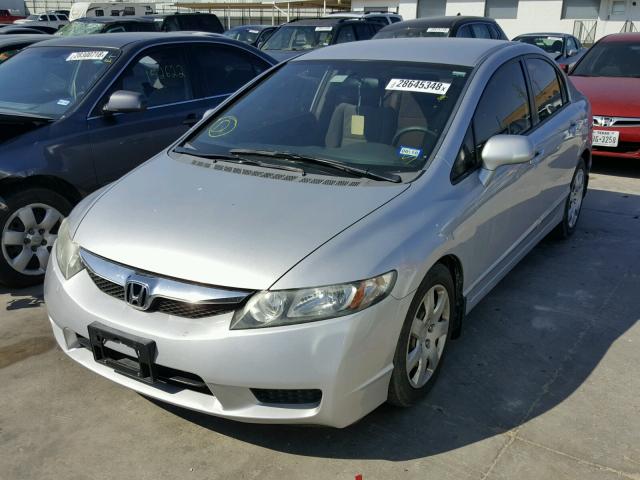 2HGFA16529H362602 - 2009 HONDA CIVIC LX SILVER photo 2