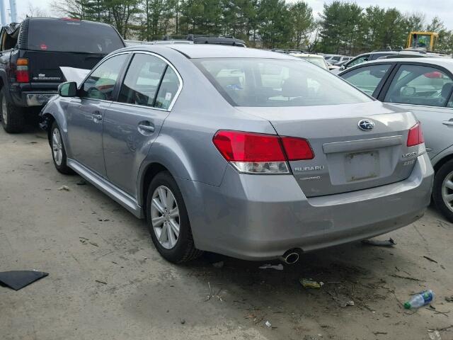 4S3BMBG60A3228051 - 2010 SUBARU LEGACY 2.5 GRAY photo 3