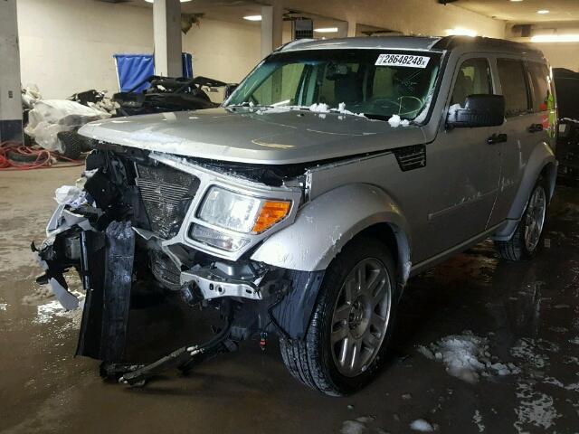 1D8GU58627W732261 - 2007 DODGE NITRO R/T SILVER photo 2