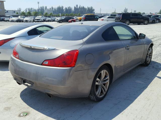 JNKCV64E68M118919 - 2008 INFINITI G37 BASE GRAY photo 4