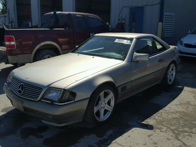 WDBFA67EXPF075869 - 1993 MERCEDES-BENZ 500 SL BEIGE photo 2