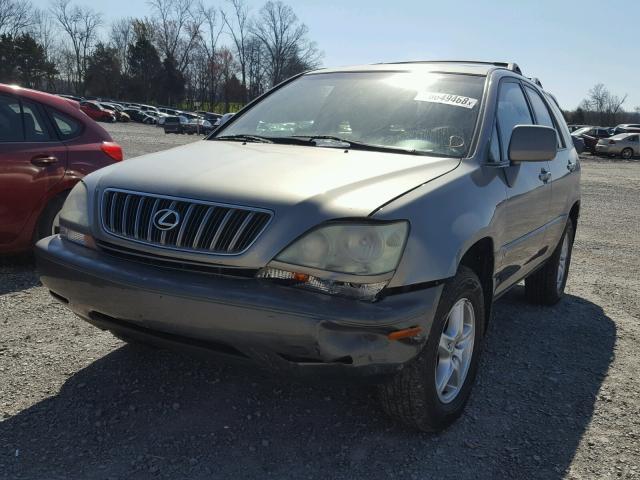 JTJHF10U110194319 - 2001 LEXUS RX 300 GRAY photo 2