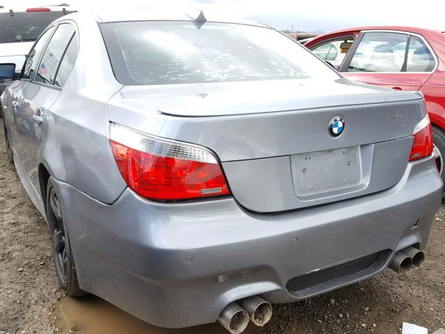 WBANB33535CN66634 - 2005 BMW 545 I SILVER photo 3