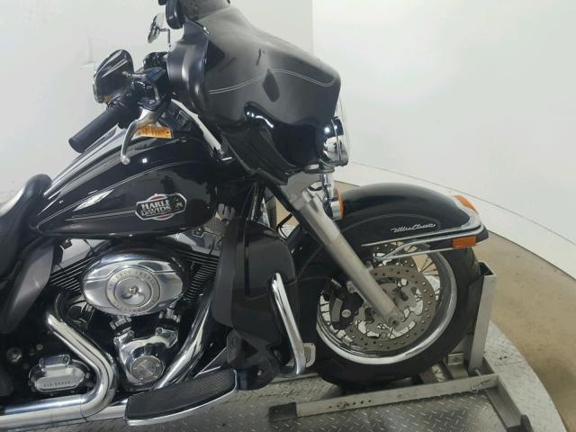 1HD1FC411AB622912 - 2010 HARLEY-DAVIDSON FLHTCU BLACK photo 16