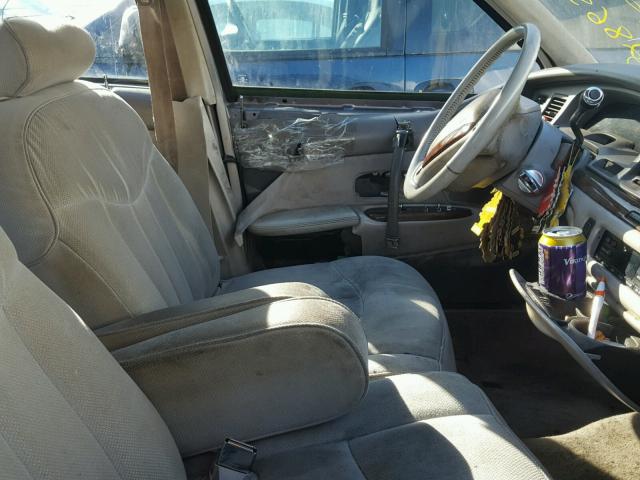 1LNLM81W8SY737465 - 1995 LINCOLN TOWN CAR E GRAY photo 5