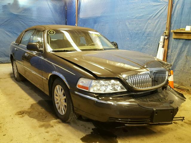 1LNHM81V96Y611831 - 2006 LINCOLN TOWN CAR S GRAY photo 1