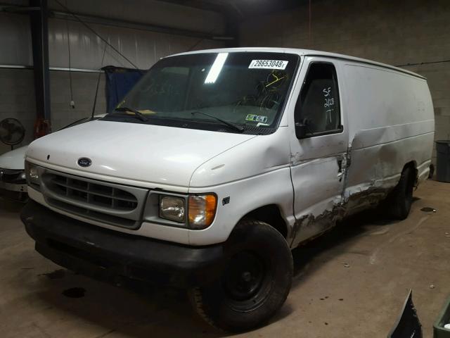 1FTNS24L52HA88578 - 2002 FORD ECONOLINE WHITE photo 2