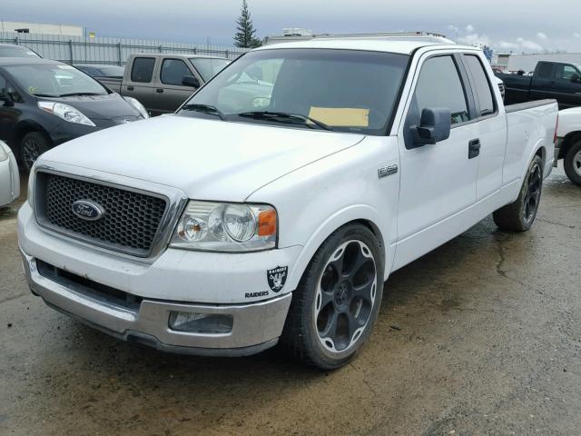 1FTPX12585NA54181 - 2005 FORD F150 WHITE photo 2