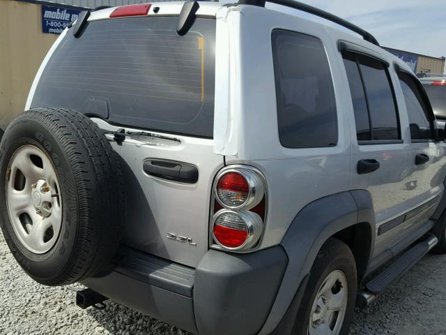 1J4GL48K67W500457 - 2007 JEEP LIBERTY SP SILVER photo 10