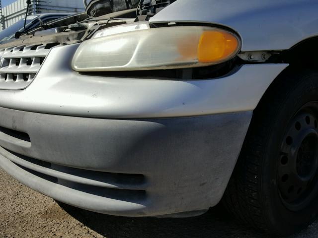 1C4GJ44R3YB734532 - 2000 CHRYSLER GRAND VOYA SILVER photo 9